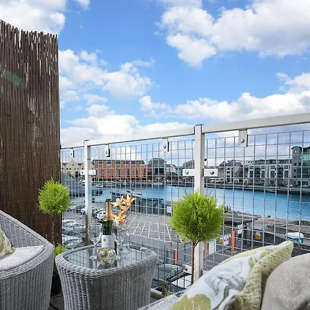 Marina View Luxury City Center - Best Location Apartmán Galway