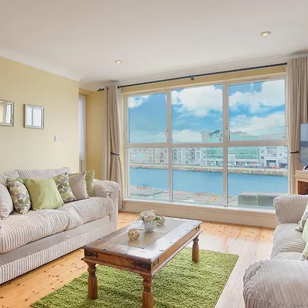 Marina View Luxury City Center - Best Location Galway